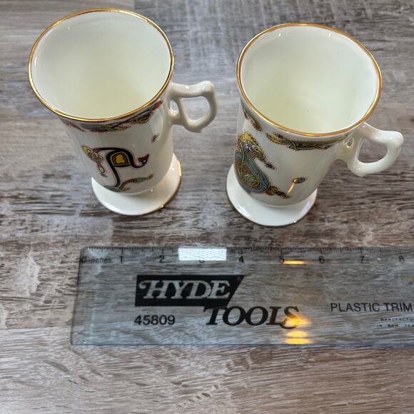 Royal Tara Ireland Celtic Book of Kells Fine Bone China Mug Set of 2 Gold Trim - Picture 6 of 6
